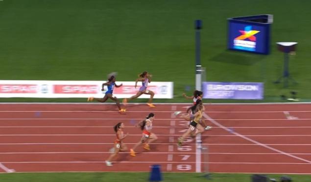 神奇！欧锦赛女子100米三人同时撞线，0.005秒优势夺冠后泪崩(3)