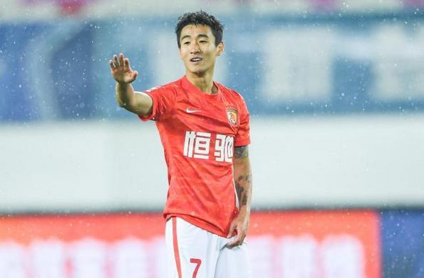 中国又一32岁名将比赛时骨折重伤，4根骨头被折，又是韦世豪干的(4)
