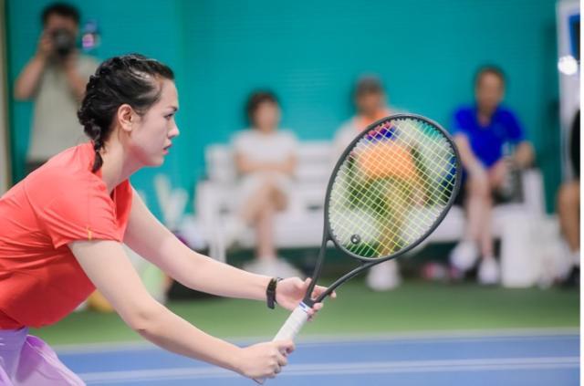 清华EMBA网球团体邀请赛南京站开赛 32支队伍参赛(2)