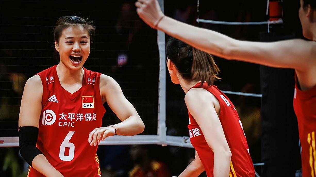 中国女排3比0哥伦比亚，主攻李盈莹独揽18分再度荣膺单场得分王(3)
