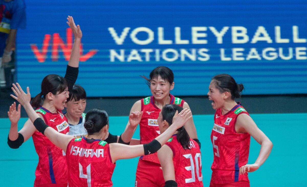 女排世锦赛今日完整赛程公布！焦点战：中国女排VS日本谁能赢球？(3)