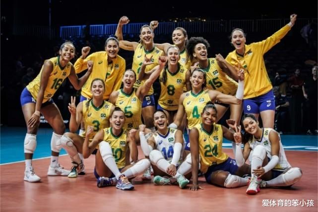 女排世界排名更新！巴西女排来到第1位置，中国女排被日本队紧追，分列第五六位(1)