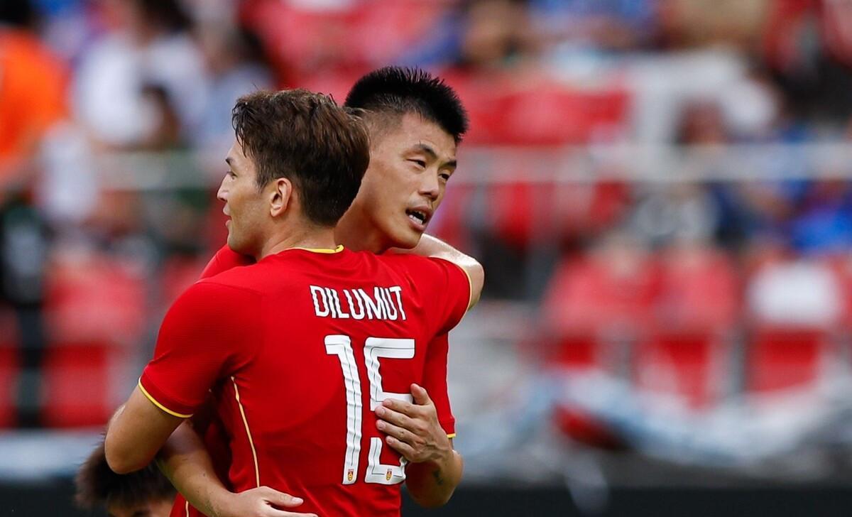记者曝出争议猛料，中国足球成笑话，球迷吐槽：镀金已经没意义了(1)