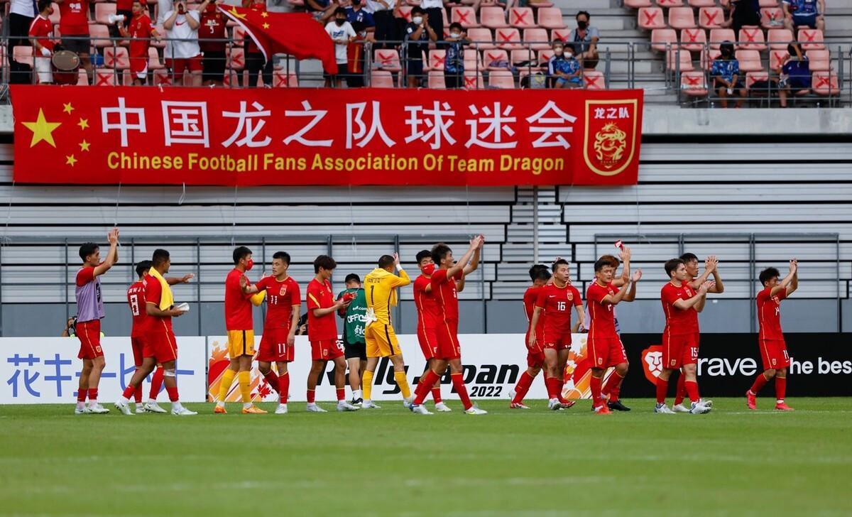 记者曝出争议猛料，中国足球成笑话，球迷吐槽：镀金已经没意义了(2)