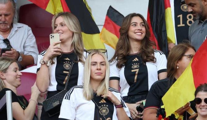 太太团PK！德国队完胜英格兰，哈弗茨低迷，女友高颜值抢镜(4)
