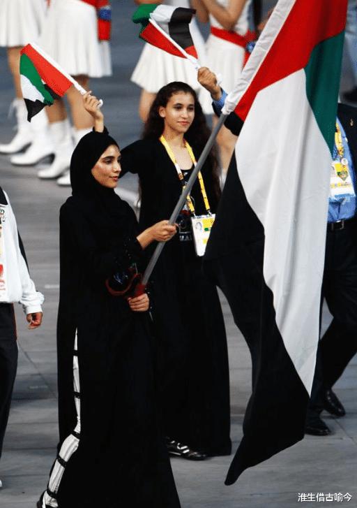 迪拜最美公主：身高1.8米，被评为阿拉伯最佳女运动员，40岁未婚(12)