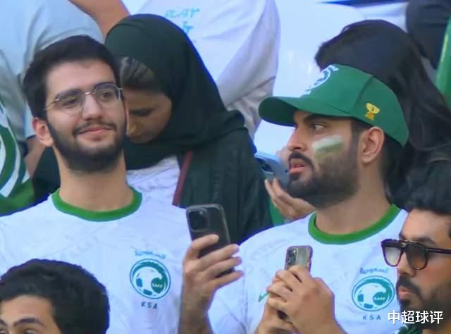 值得我们学习！沙特队世界杯出局：足协主席主动向球迷道歉！(1)