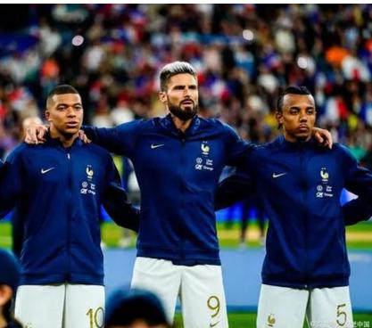 法国是巴西的克星，两次正面击败巴西体育播报(3)