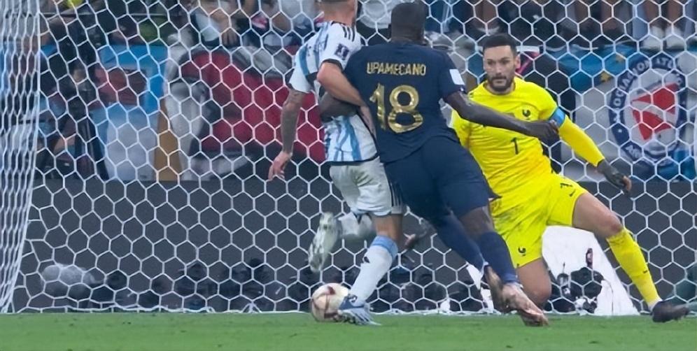 阿根廷点球大战击败法国夺得世界杯冠军，盘点本场比赛所有的争议(2)
