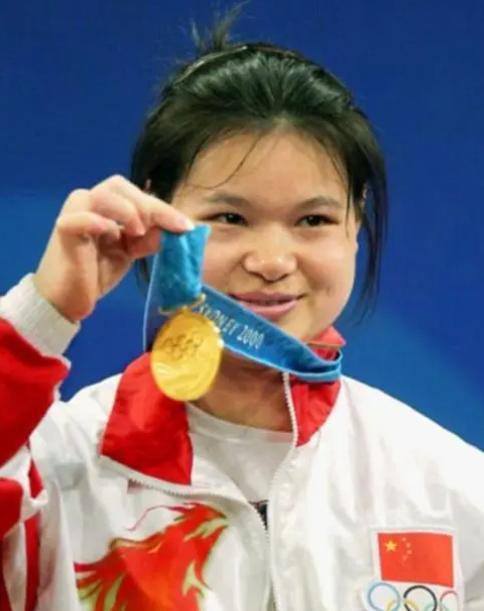 11次打破世界纪录！中国奥运冠军定居澳洲，128万卖掉奥运金牌(1)