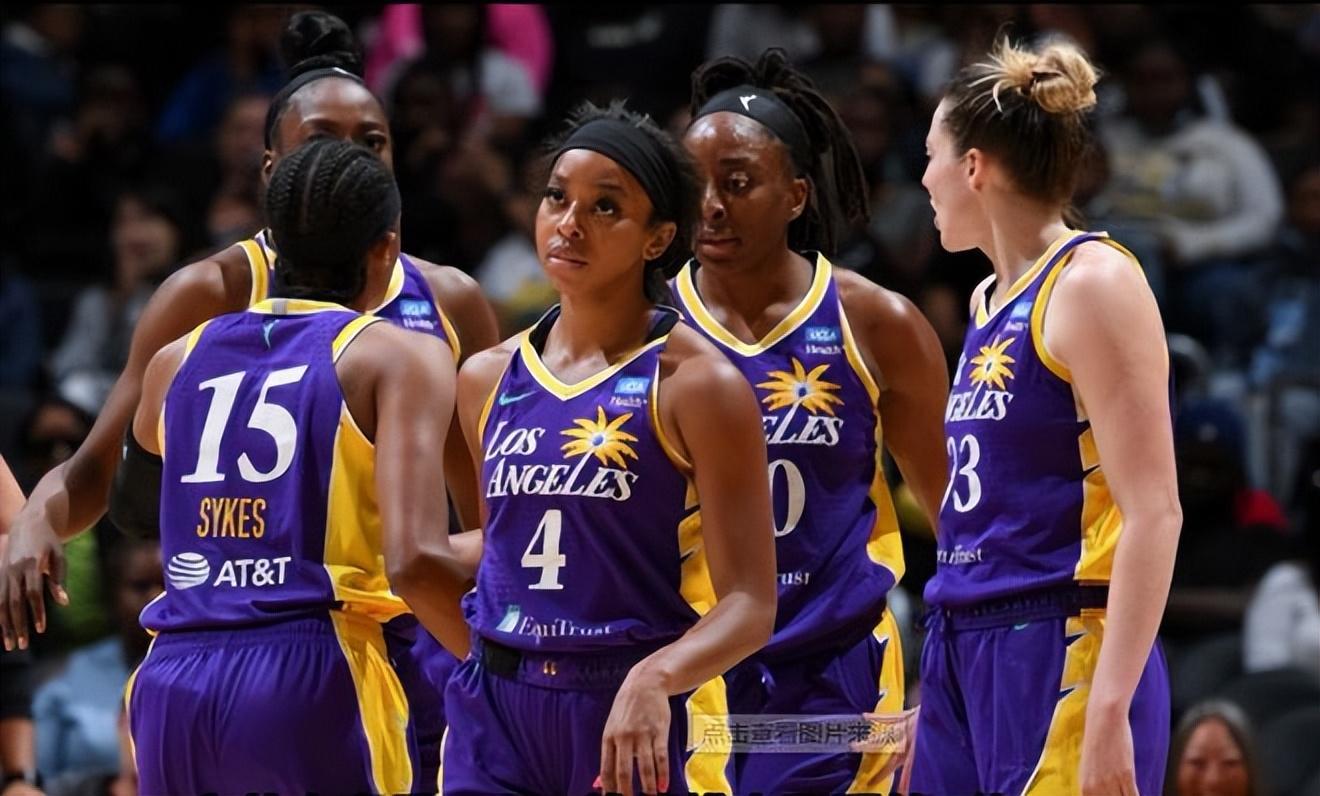周五WNBA常规赛：飞马（客）VS火花（主）(2)