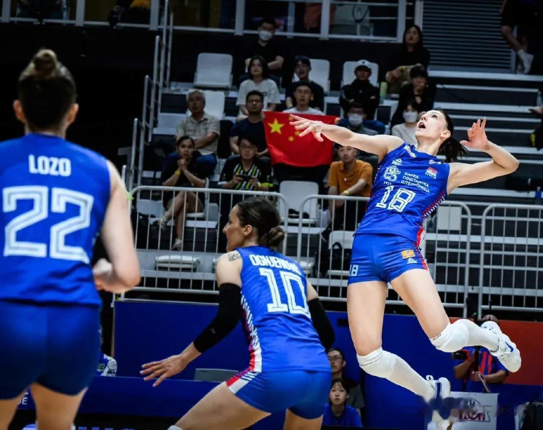 6月28日比赛结束，中国女排位居排行榜第六

 6月28日国家女排联赛四场焦点战(2)