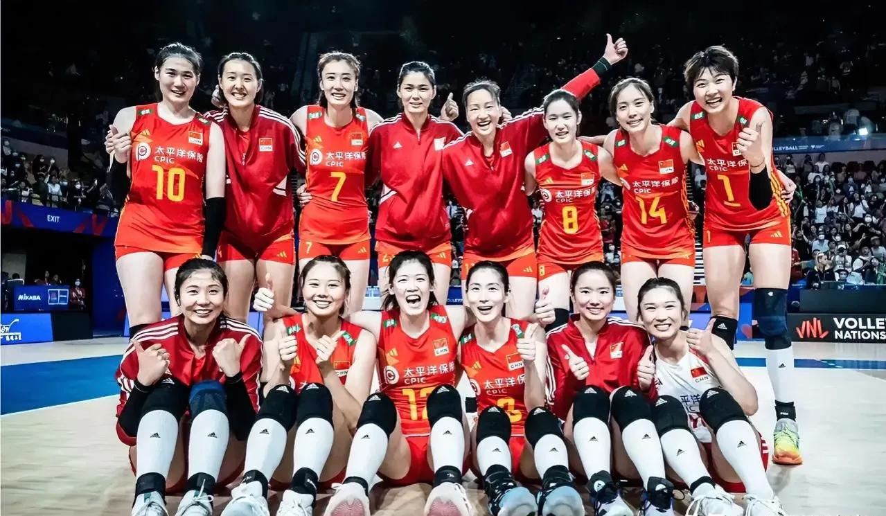 中国女排3:0完胜波兰，晋级决赛，这些球员证明了自己

1、王云蕗拿下13分（成(1)