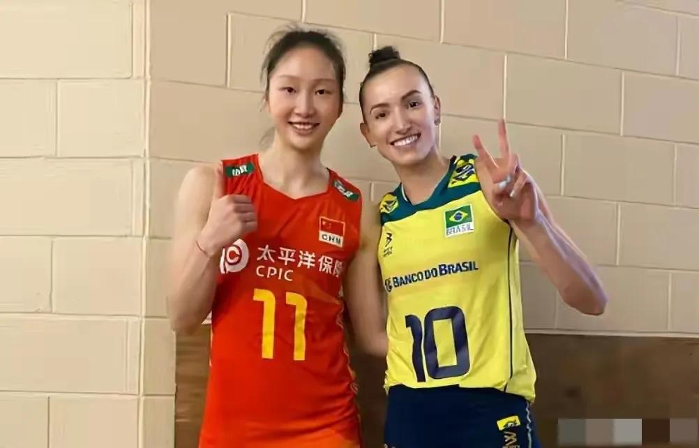 中国女排世联赛夺得亚军，每个球员都功不可没，都值得点赞！

1、得分最佳球员：李(1)