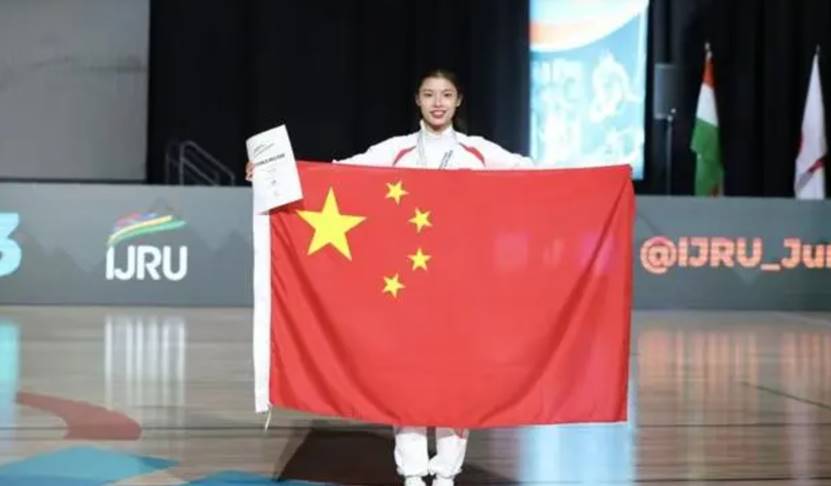 预赛+决赛打破世界纪录，中国队夺冠再次，球迷欢呼(4)