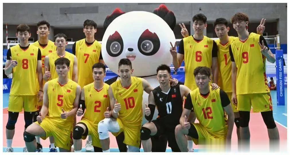中国男排输球，我们为何拍手称快。

明明是大学生运动会，中国男排上的是国家队阵容(1)