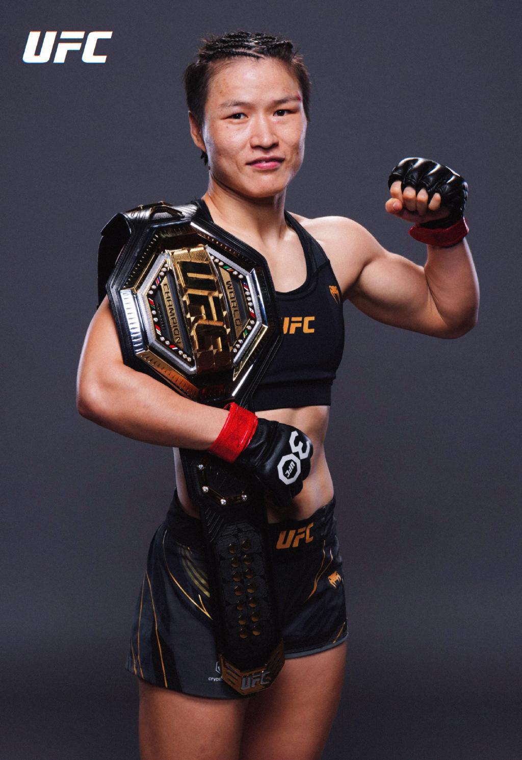 当地时间8月19日，美国波士顿举行的UFC292比赛中，现任女子草量级冠军、中国(1)