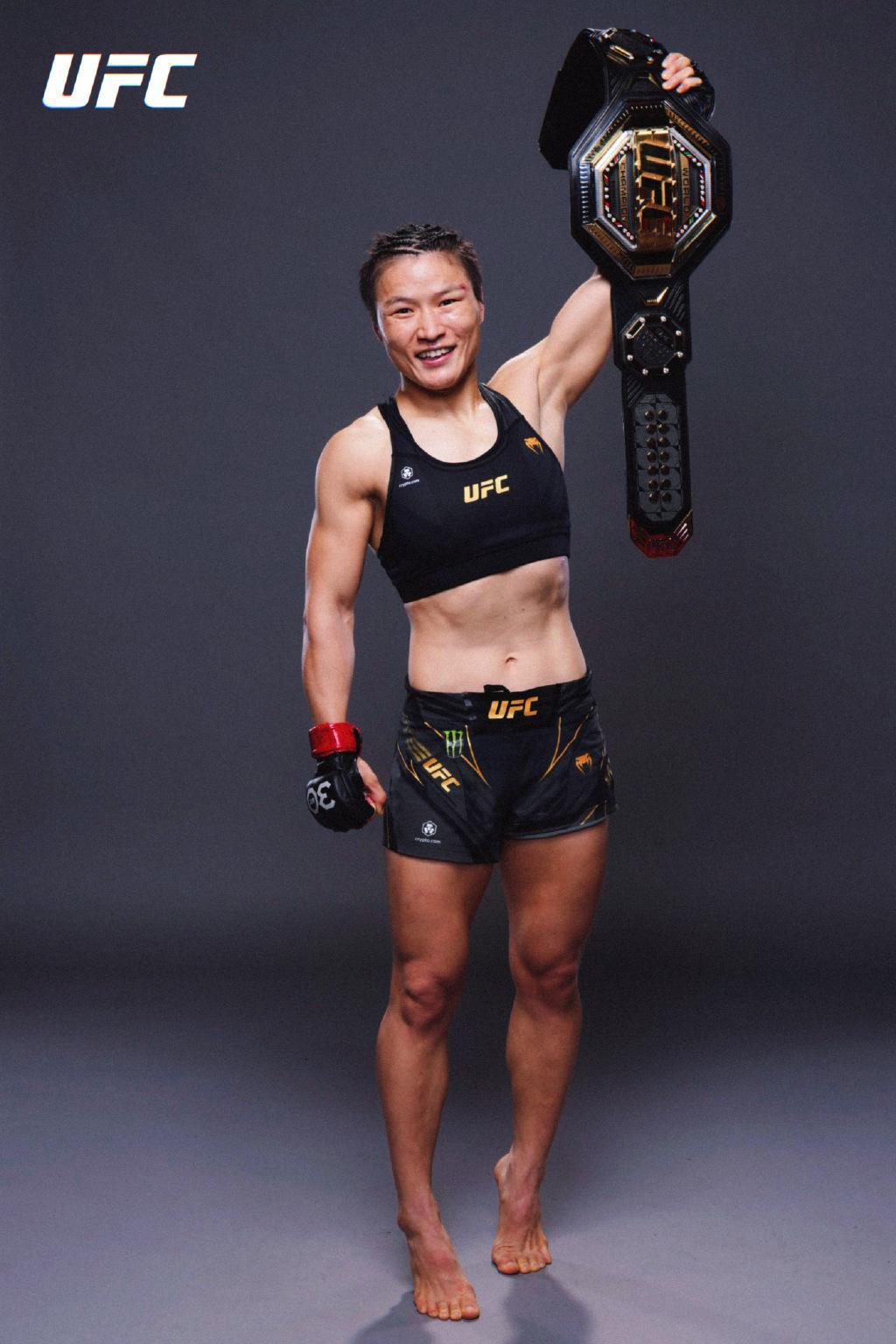 当地时间8月19日，美国波士顿举行的UFC292比赛中，现任女子草量级冠军、中国(4)