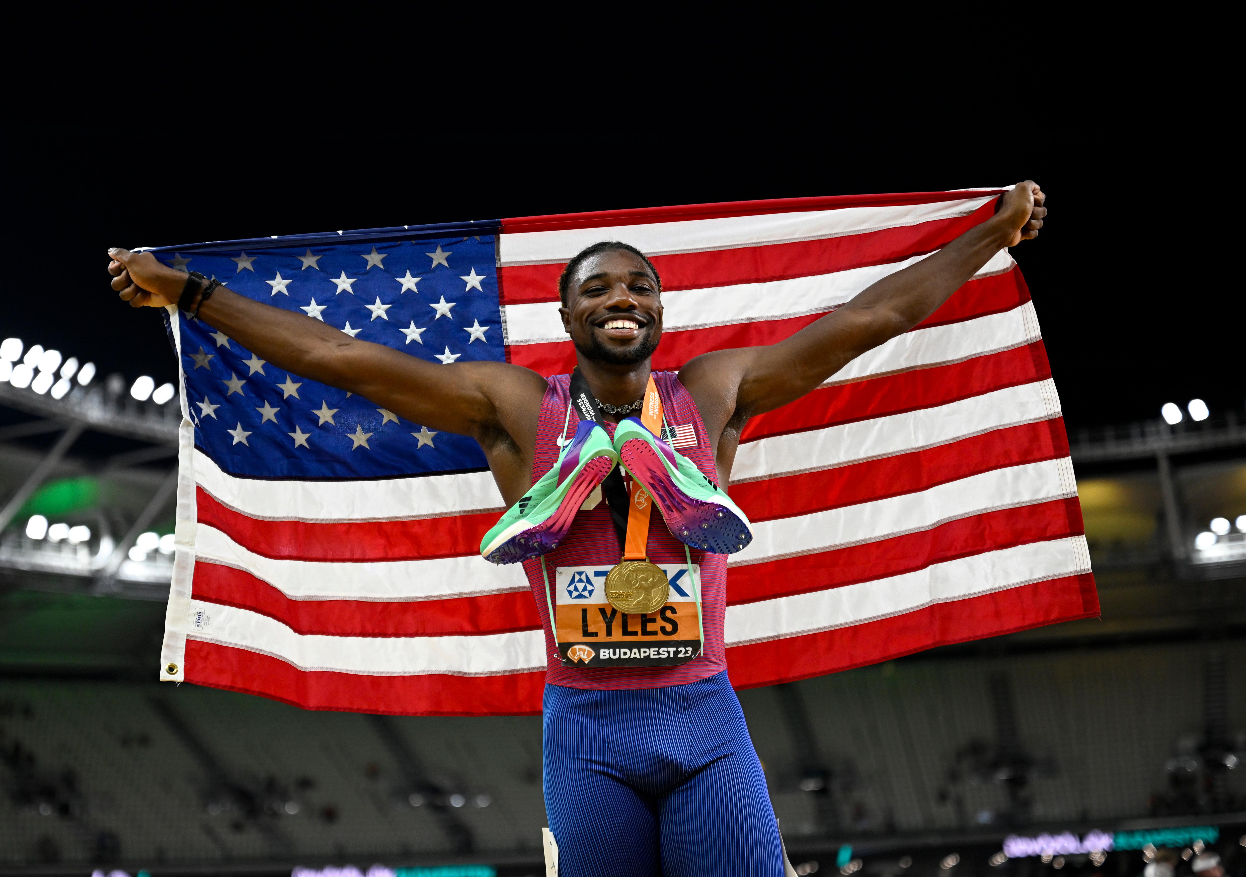 男子200米：美国选手莱尔斯夺冠(1)