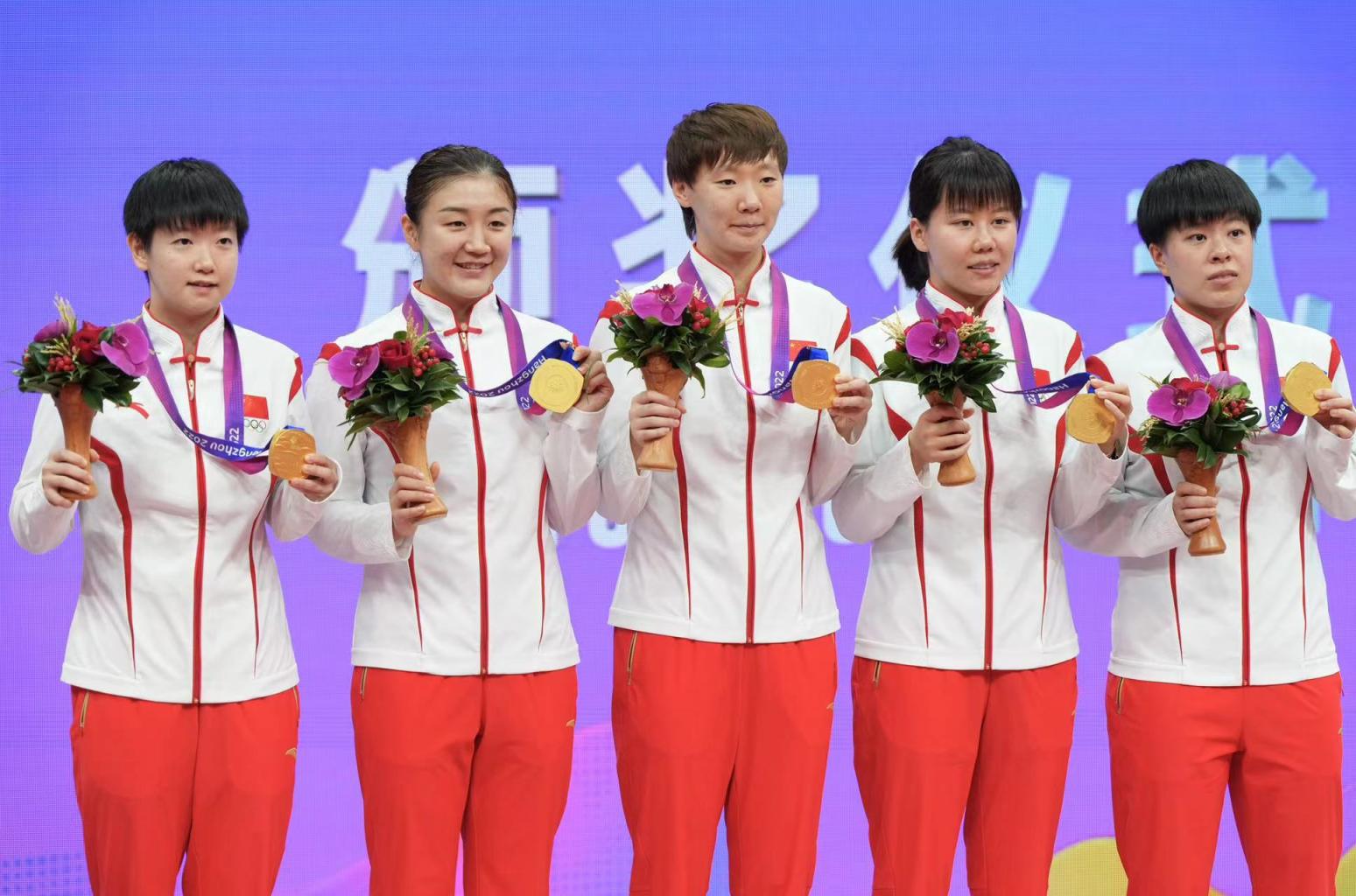 3比0取胜但过程波折 亚运会中国乒乓球队女子团体赛夺冠(2)