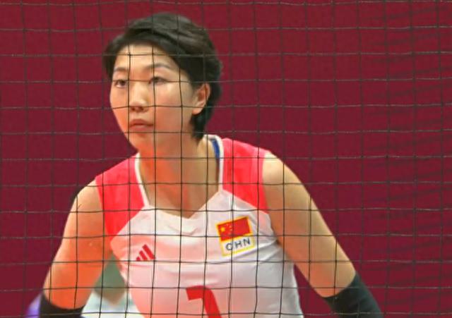 中国女排3-0胜！惠若琪表扬3人，道出了赢球原因(1)