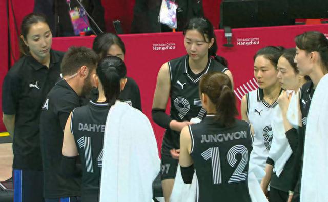中国女排3-0胜！惠若琪表扬3人，道出了赢球原因(4)