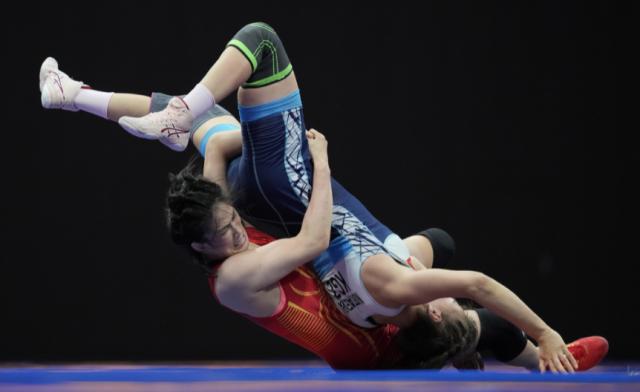 6日总结：金牌总数超过北京亚运会，女排冲进决赛(2)