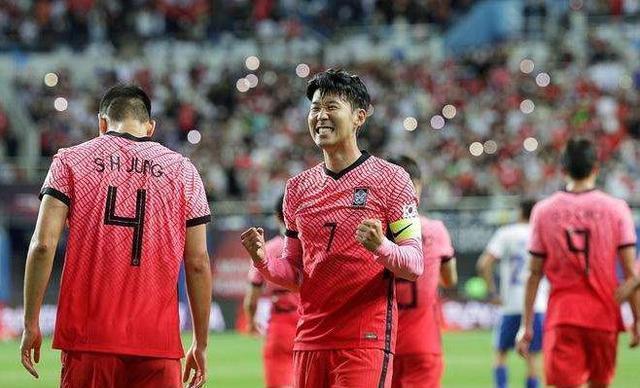韩国VS新加坡：“太极虎”露出獠牙，刷净胜球成唯一目标(3)