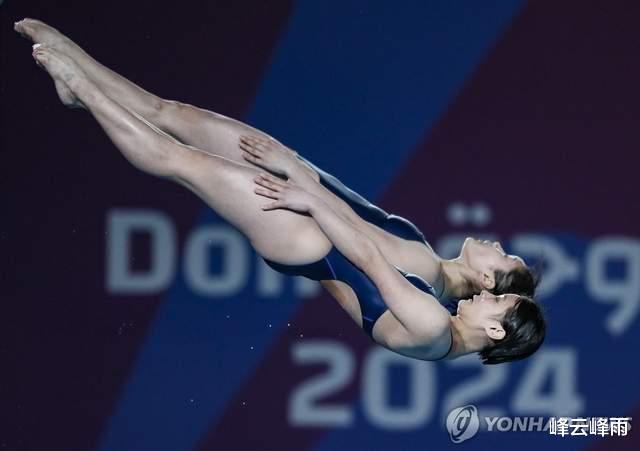 多哈世锦赛跳水赛场，全红婵荣膺双冠王，但赢家还要算上朝鲜(1)