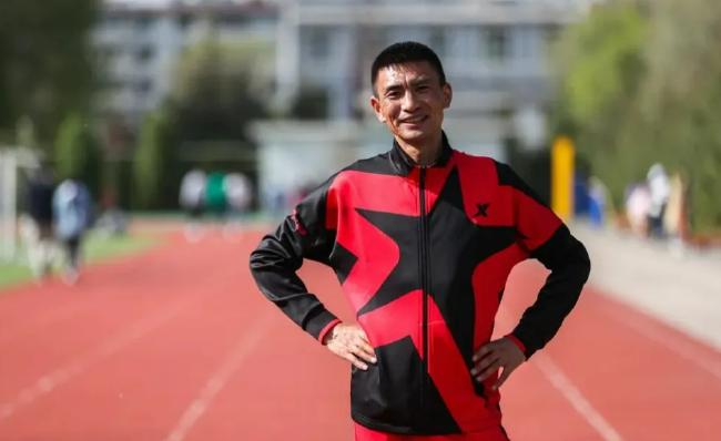 一年马拉松跑9个中国TOP 我们差世界9秒/公里(3)