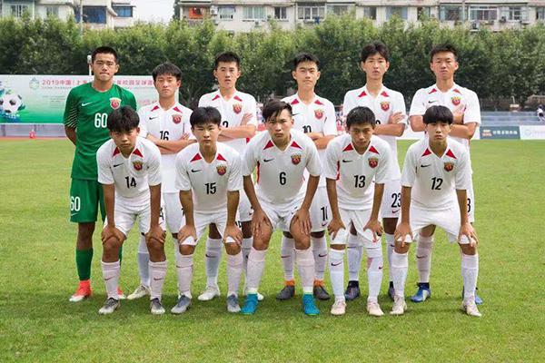 绿茵场上的上海足球小将：热血、拼搏和期望的未来(1)