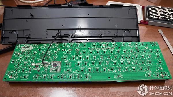 tt德甲评测 RGB青轴机械键盘评测(30)