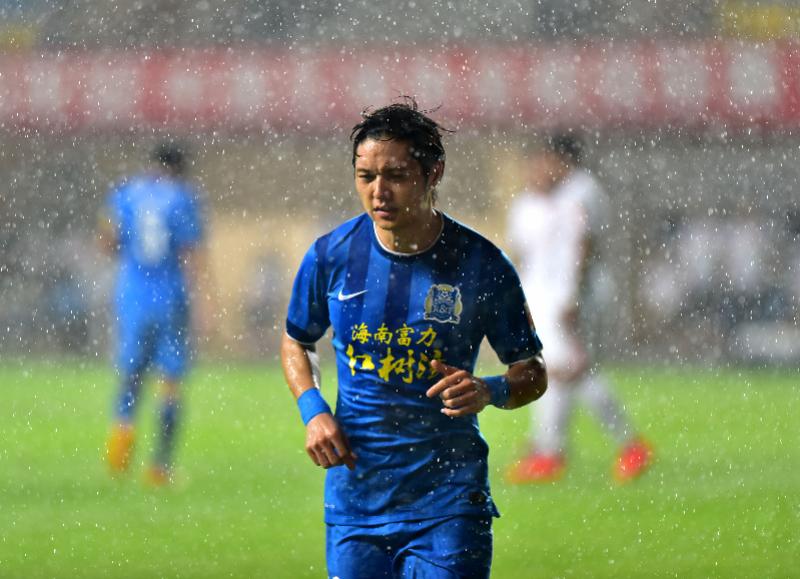 中国顶级联赛出场第一人汪嵩: 现在足球的社会地位没以前高了(3)