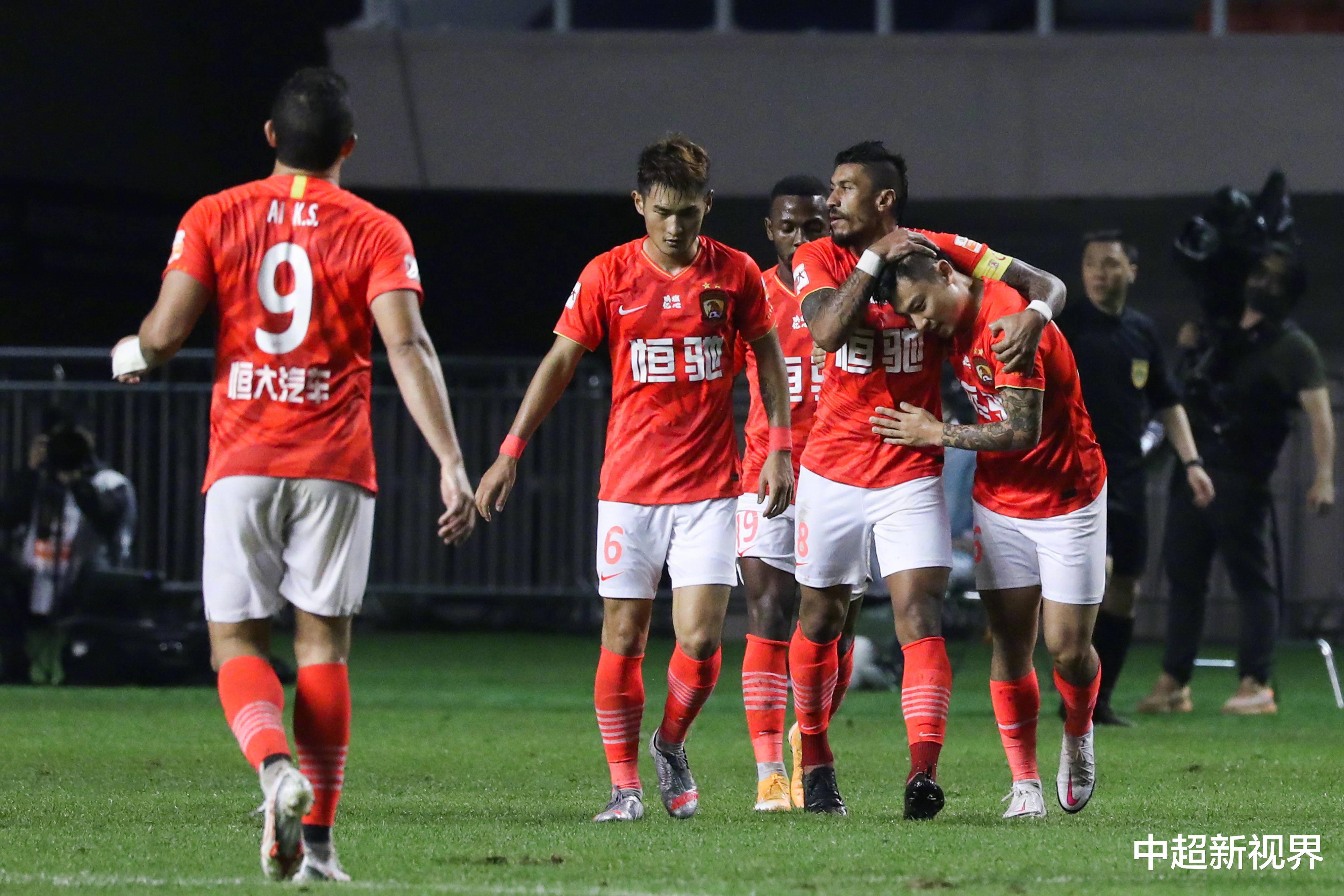 广州恒大与上港各自拿到赛区第一名，谁更有希望拿到联赛冠军呢(1)