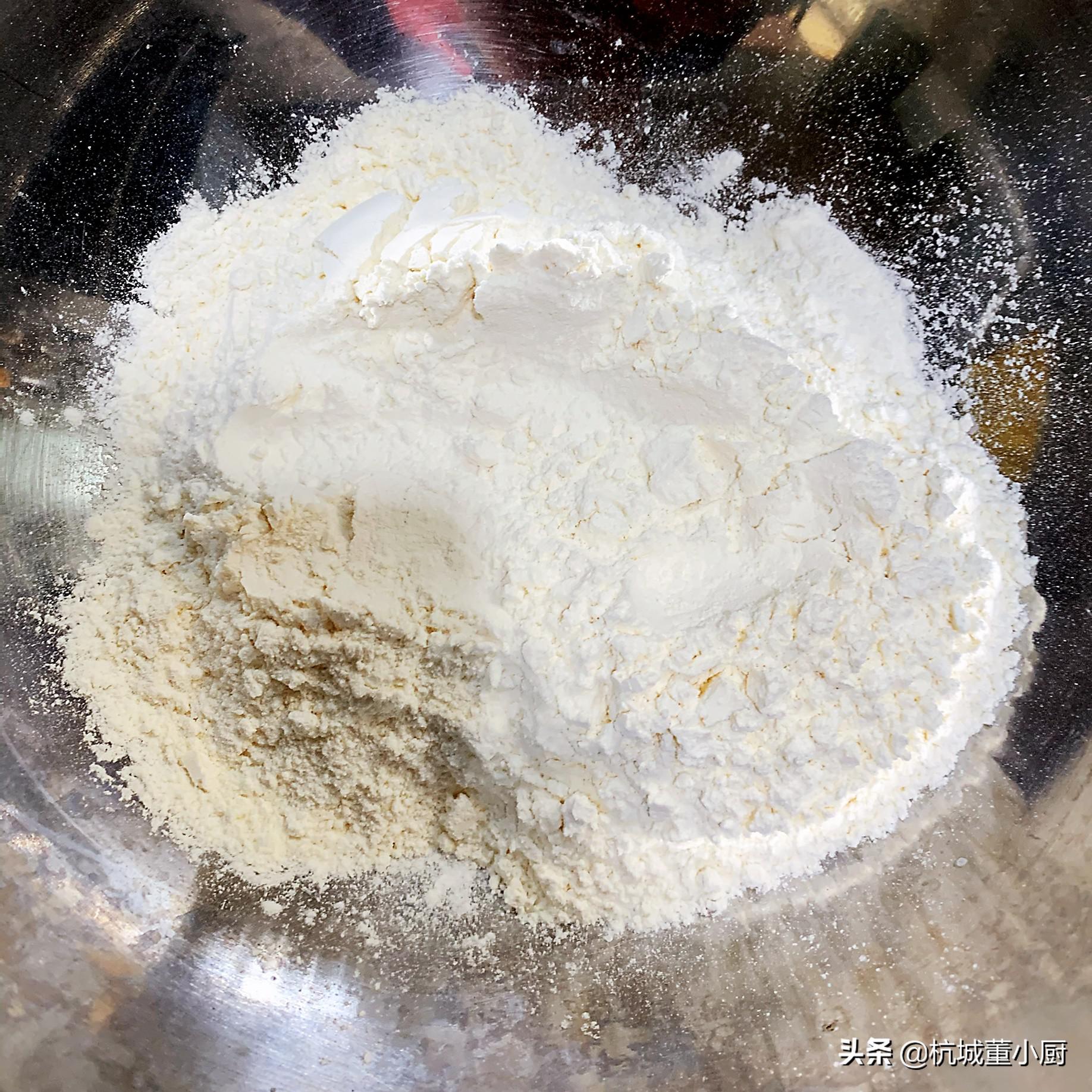 蒲公英超细面粉膜制作方法 春天做点蒲公英饼(6)