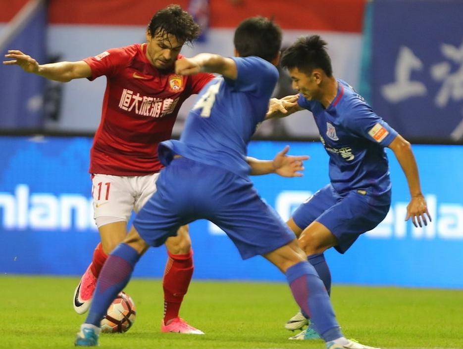 2017年中超联赛第23 恒大客场3比0完胜上海申花(1)