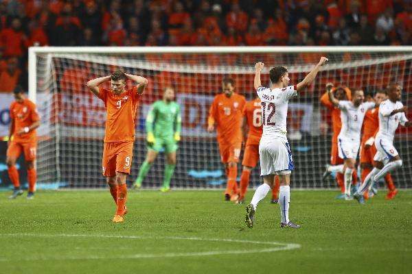 欧冠10月11号荷兰 足球迷10月11日有两场比赛你必须关心(3)