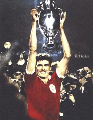 1960到1961欧冠本菲卡 “本菲卡100年获得不了欧战冠军”的故事(4)
