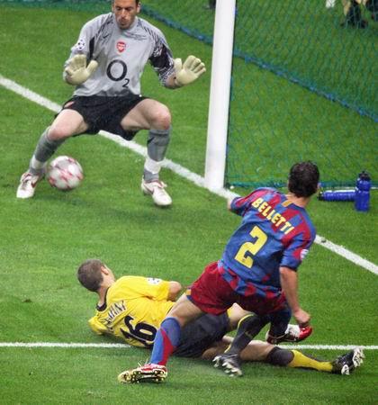 2005 2006赛季欧冠 2006赛季欧冠决赛巡礼——巴塞罗那VS阿森纳(6)