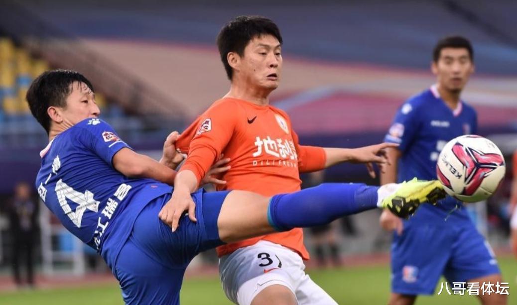 中国足球四大悲催球员，效力多支球队，不是降级就是解散(1)