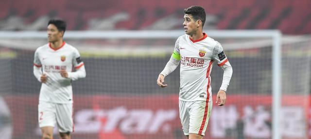上海海港主帅莱科最新表态引爆争议，球迷：他们给的实在是太多了(3)