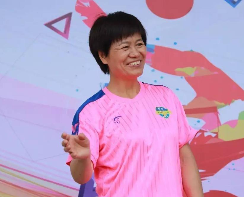 中国女足最强中场刘爱玲，至今未被超越，谁还记得她？(3)