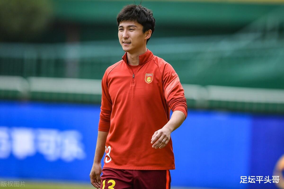 广州队最新动态：热身赛0-2不敌梅州客家，两U21小将外租离队(3)