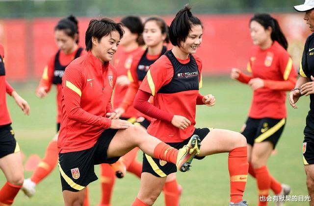 女足的最佳前锋，中国女足英超第一人，“北伦敦皇后”唐佳丽(1)