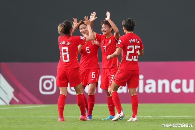 女足的最佳前锋，中国女足英超第一人，“北伦敦皇后”唐佳丽(7)