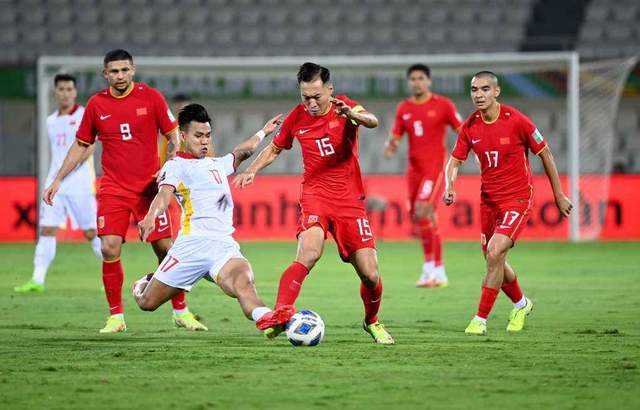 国字号足球队面临被禁赛，球迷：禁止中国男足参加卡塔尔世界杯(4)