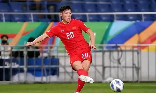 国足选拔队实力很强 加上超龄球员可大幅提升实力 有望东亚杯夺冠(8)