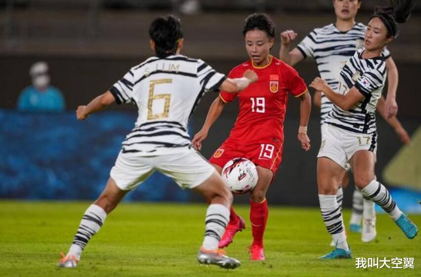 东亚杯中国女足战平韩国原因揭晓！球迷揭开内幕：对手早就看穿(2)