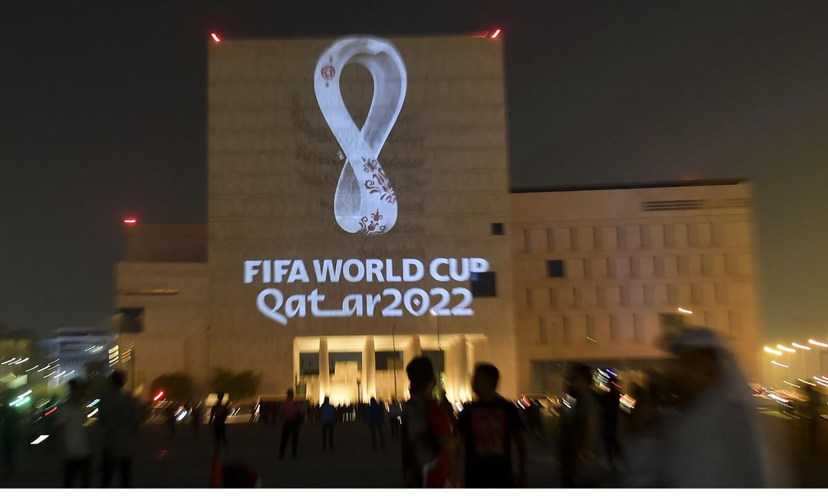 卡塔尔世界杯提前一天举行，国际足联考虑利益，土豪成为赢家(1)