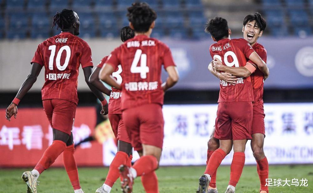 1-0，终于赢了！上海海港爆发，狂轰12脚，剑指亚冠，武磊太振奋(1)